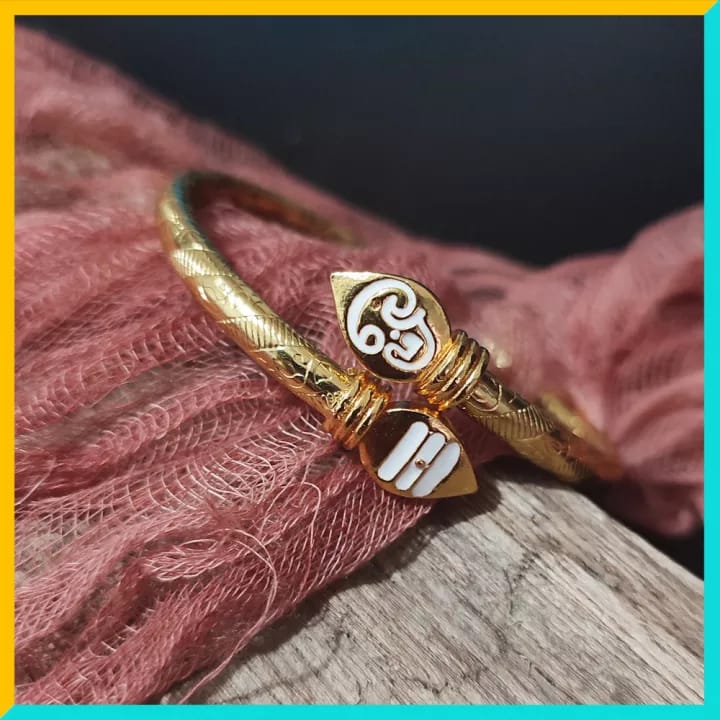 Brass Murugan Vel Kada, Bangle