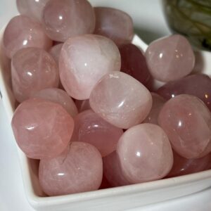 Rose Quartz Tumbled Stones (1 kg pack)